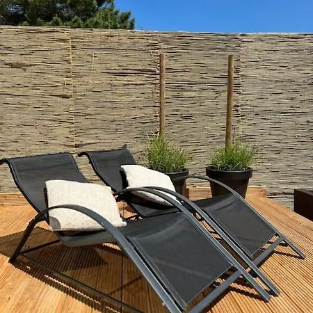 In Nabij Strand. Apartment