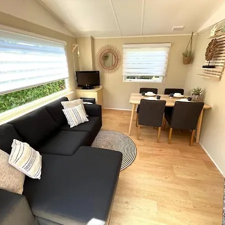 In Nabij Strand. Apartamento Ouddorp